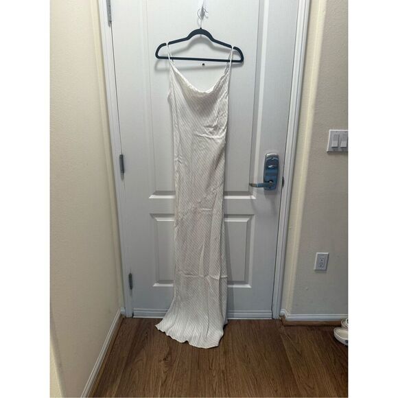 CURAAE Bella Maxi Cowl Neck Pinstripe Slip Dress In White Cocktail Size S NWT - Picture 5 of 6
